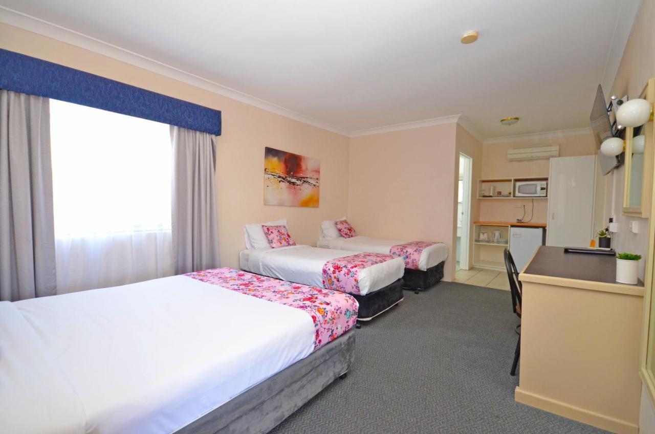 Ben Chifley Motor Inn Батерст Экстерьер фото