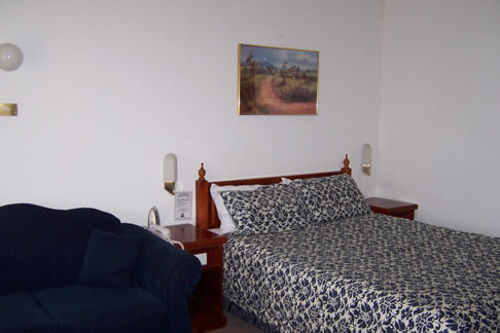 Ben Chifley Motor Inn Батерст Экстерьер фото